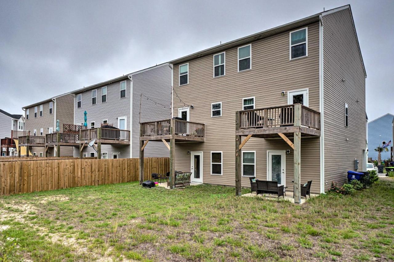 Modern Coastal Condo With Patio 1 Mi To Beaches! Carolina Beach Εξωτερικό φωτογραφία